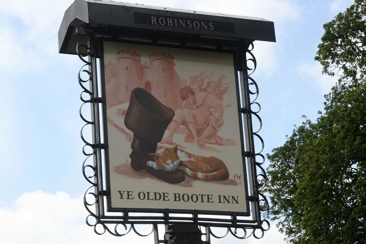 Ye Olde Boote Inn Oswestry Eksteriør billede
